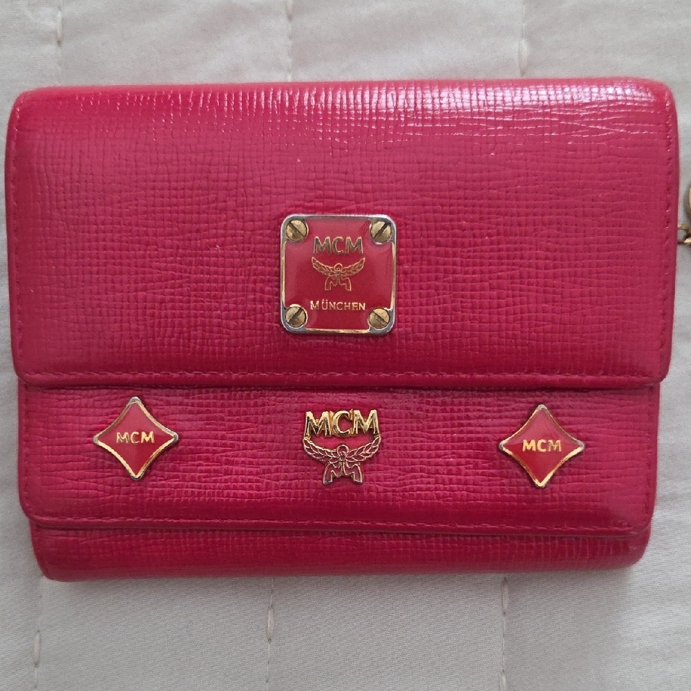 MCM Pink Tri-fold Wallet with Gold Charms Details - Picture 2 of 9